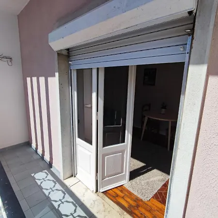 Lisbon Traditional T2 With Balcony In Damaia, Lisbon Amadora Exterior photo