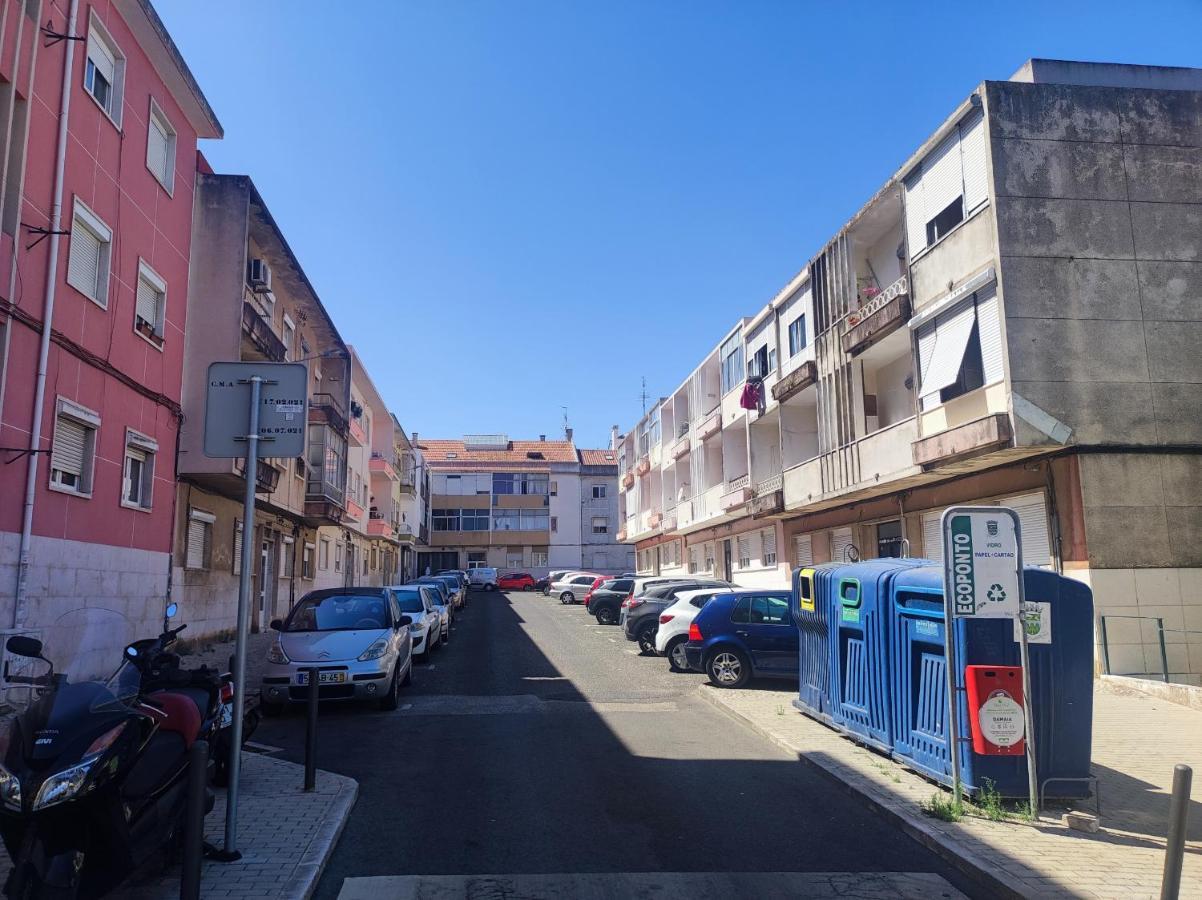 Apartment Lisbon Traditional T2 With Balcony In Damaia, Lisbon
